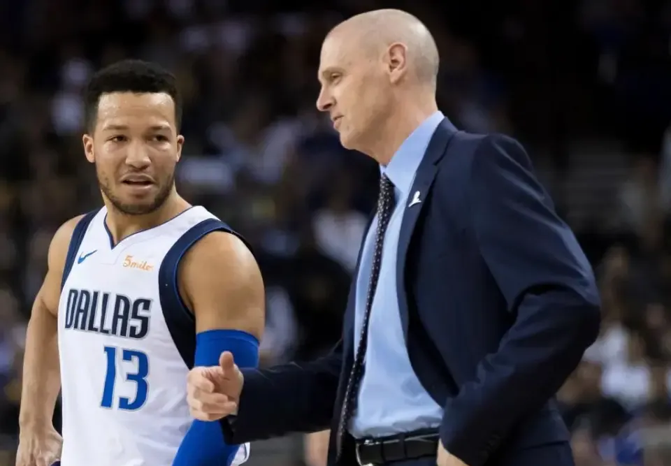 星空官网包含赛地聚焦：全明星赛赛后热度飙升，密尔沃基雄鹿临场应变，更衣室稳定，训练强度明显提升的词条